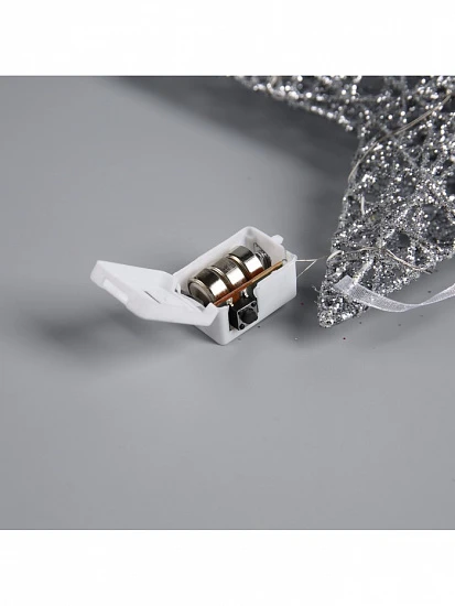 Подвеска световая «Звезда серебристая», 20×20×5 см, 10 LED, от батареек AG13×3, свечение тёплое белое