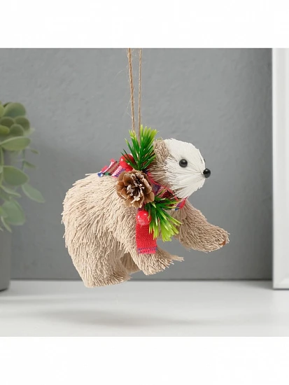 Фигурка-подвеска новогодняя «Мишка с ёлочным венком на шее», 11.5×5.5×8 см